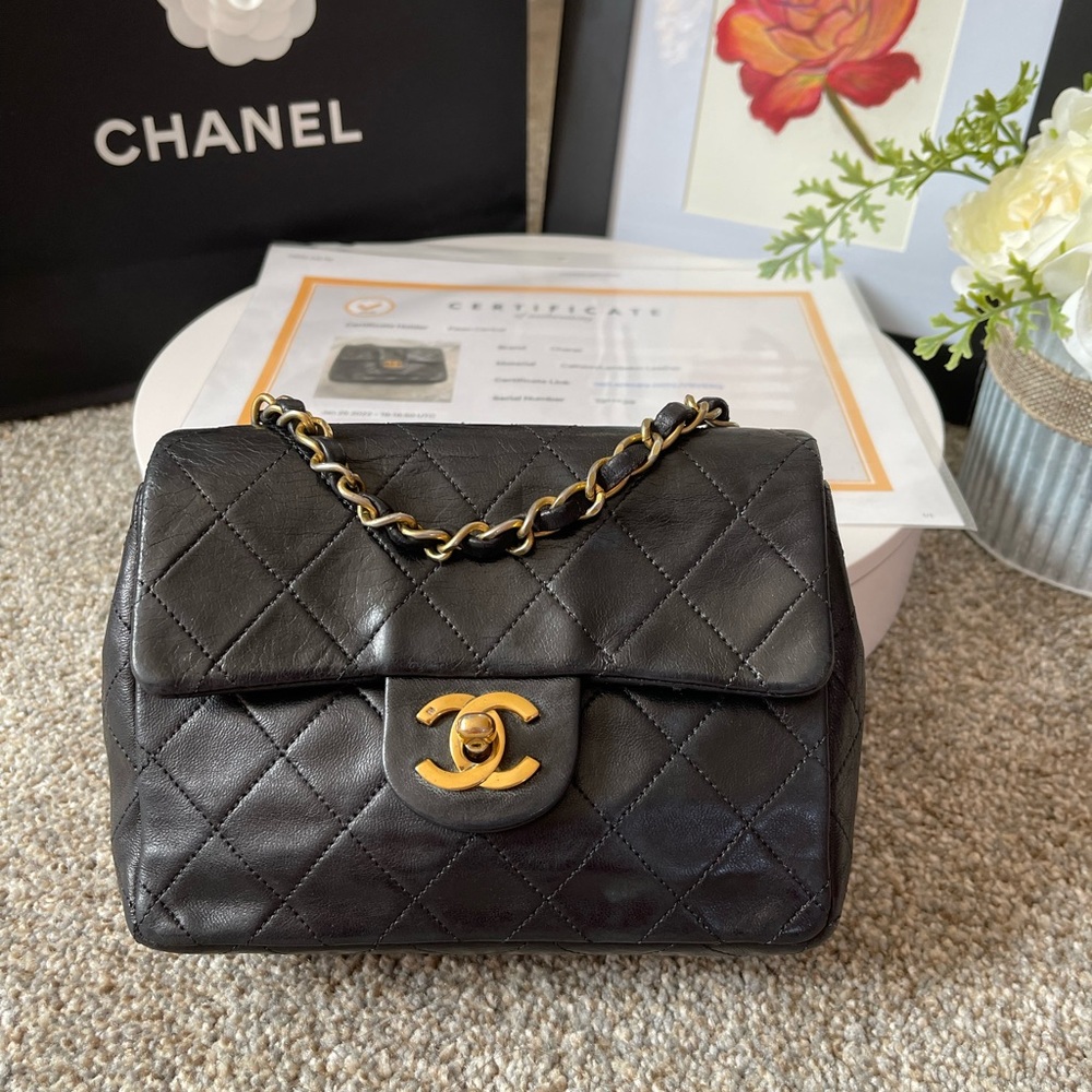 Authentic Chanel Black Quilted Lambskin Mini Vintage Classic Flap Bag - Picture 1 of 16